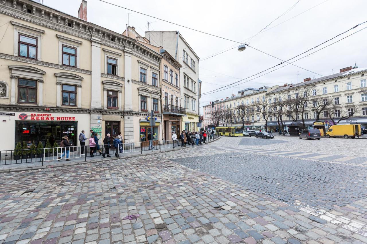 2 Kn. Romana Apartment Lviv Kültér fotó