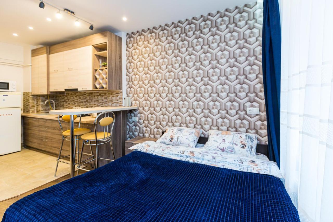 2 Kn. Romana Apartment Lviv Kültér fotó