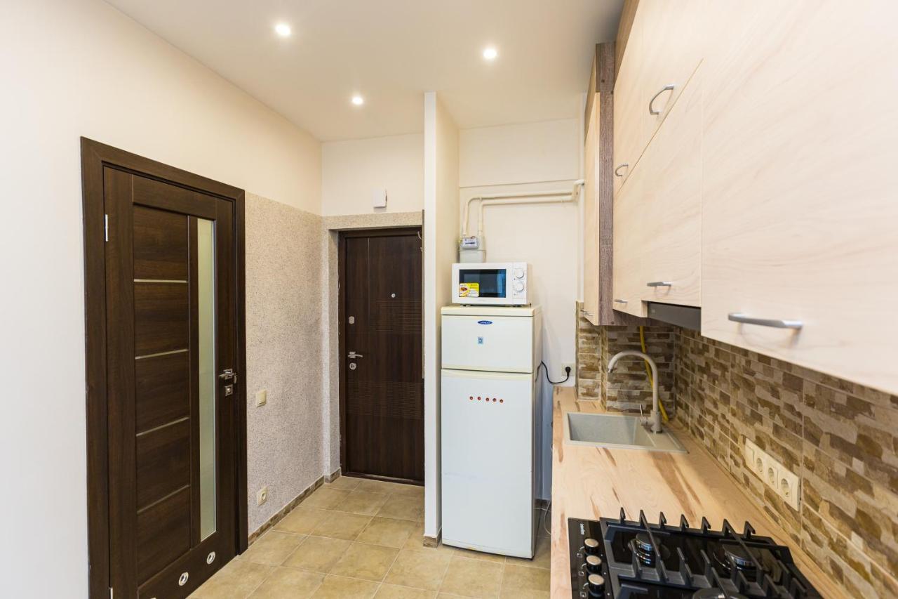 2 Kn. Romana Apartment Lviv Kültér fotó