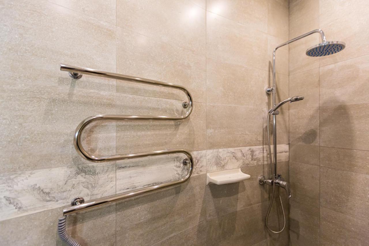2 Kn. Romana Apartment Lviv Kültér fotó