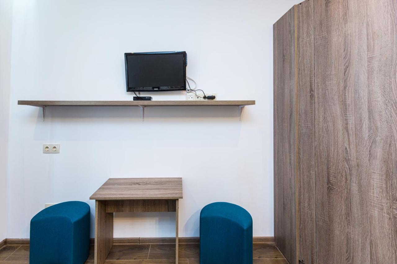 2 Kn. Romana Apartment Lviv Kültér fotó