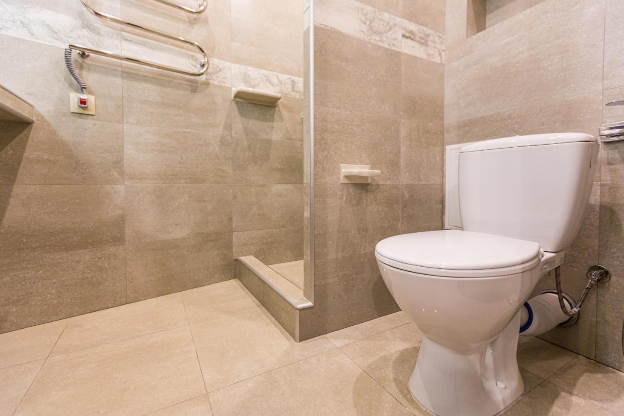 2 Kn. Romana Apartment Lviv Kültér fotó